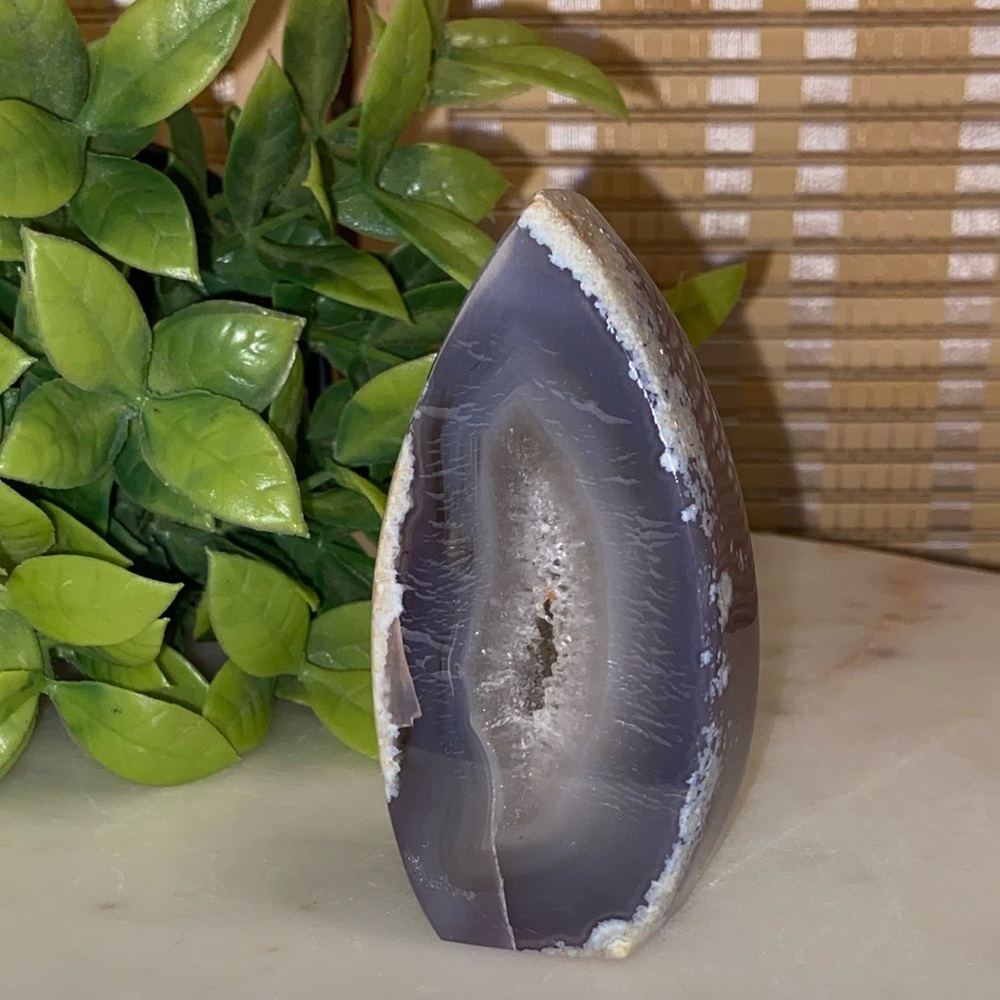 Gray Agate Geode Crystal - Picture 4 of 11